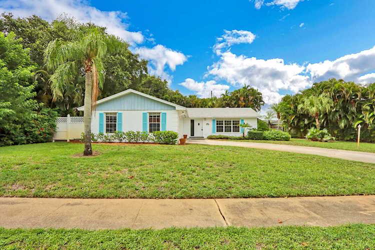 1586 Packwood Road Juno Beach, FL 33408