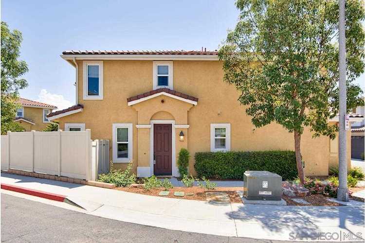 8629 Sage Shadow Dr Lakeside, CA 92040