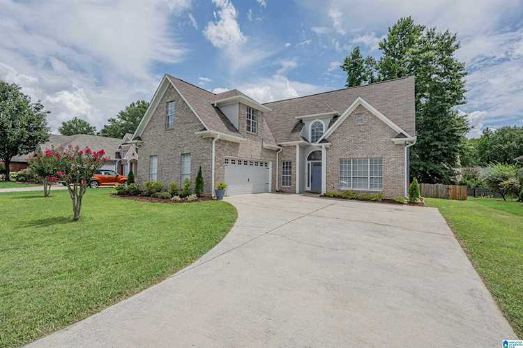 8225 Wynwood Drive Helena, AL 35080