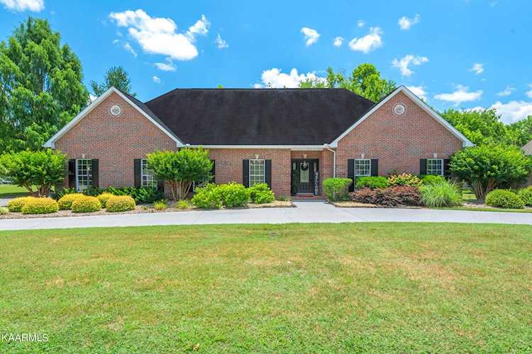 2210 Cross Creek Dr Maryville, TN 37803