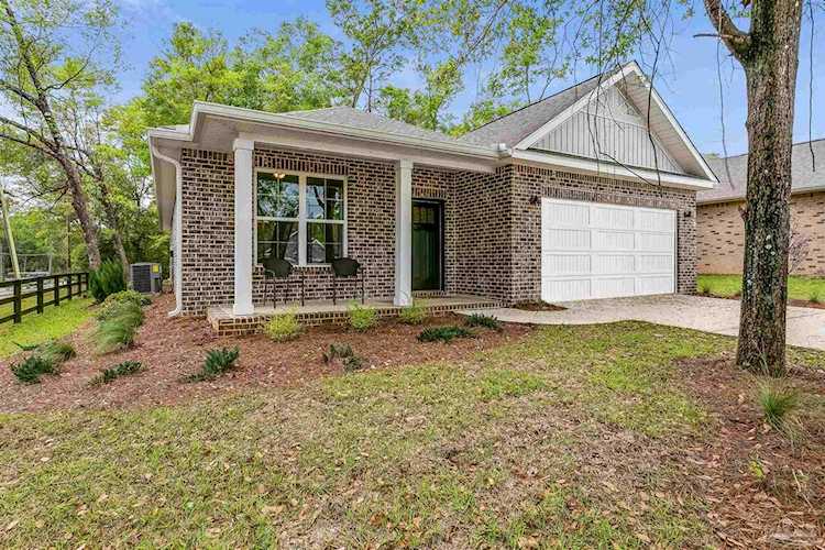 7025 Whitetail Run Dr Pensacola, FL 32526