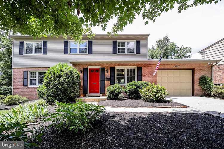 8351 Orange Ct Alexandria, VA 22309
