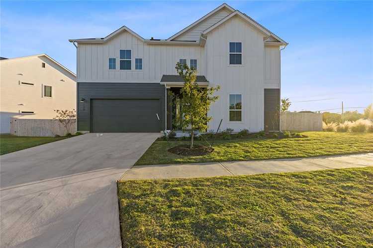 120 Brooks Ranch DR Kyle, TX 78640 | MLS 9546459 Photo 1