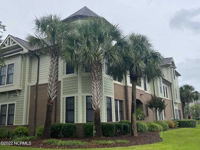636 Village Park Drive Wilmington, NC 28405