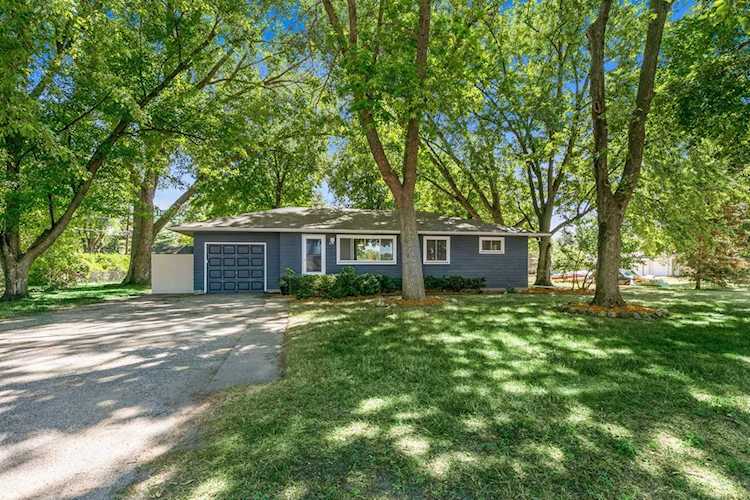 200 Vicksburg Lane N Plymouth, MN 55447
