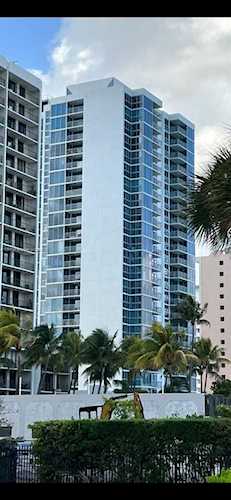 2655 Collins Ave #1707 Miami Beach, FL 33140