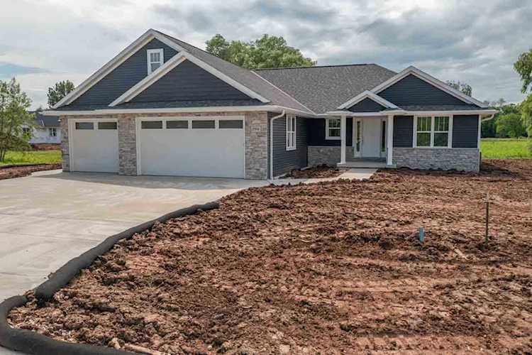3594 E Hank Ave Ashwaubenon, WI 54115