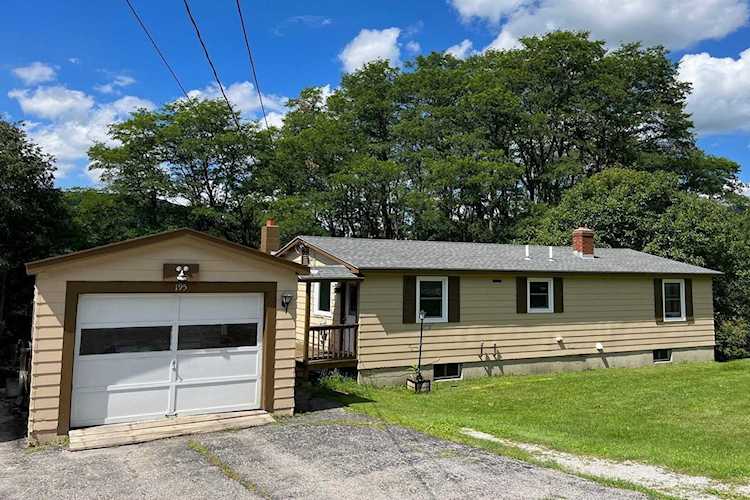 195 Pleasant Heights West Rutland, VT 05777
