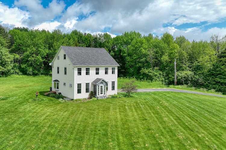 401 North Randolph Rd Randolph, VT 05061 | MLS 4914259 Photo 1