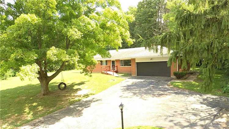 8390 Dog Leg Road Butler Township, OH 45414 | MLS 870152 Photo 1