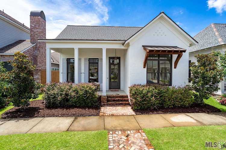 15544 Rose Meadow Dr Baton Rouge, LA 70817