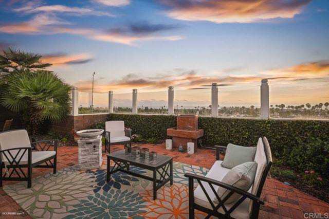 7117 Terrace Carlsbad, CA 92011
