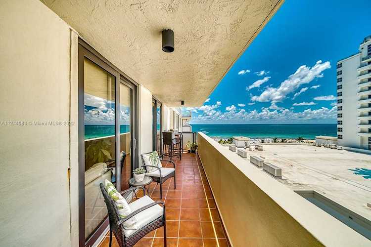 1621 Collins Ave #1008 Miami Beach, FL 33139