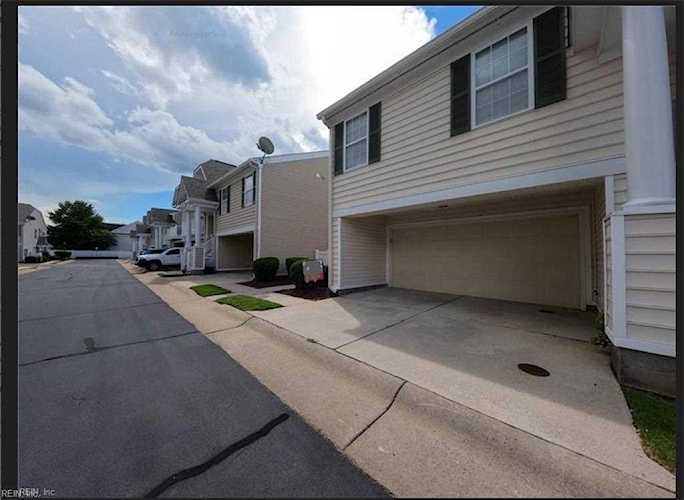 847 Mission Ave Virginia Beach, VA 23462