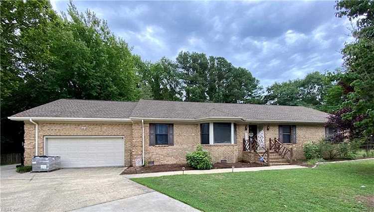 336 Northbrooke Ave Suffolk, VA 23434