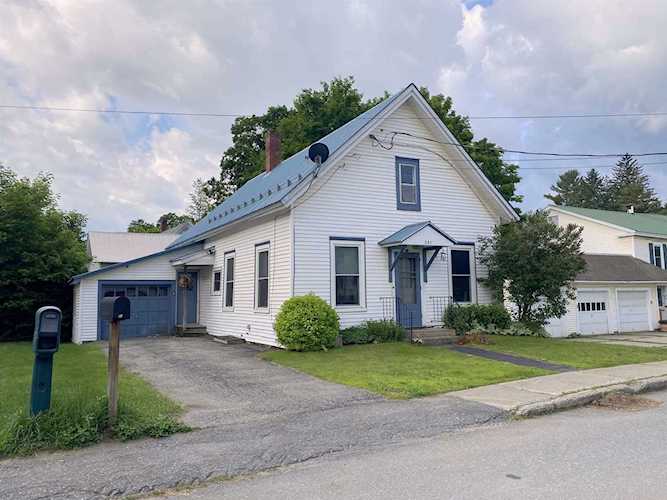251 Union St Morristown, VT 05661