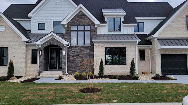 2861 Martins Point Way Chesapeake, VA 23321