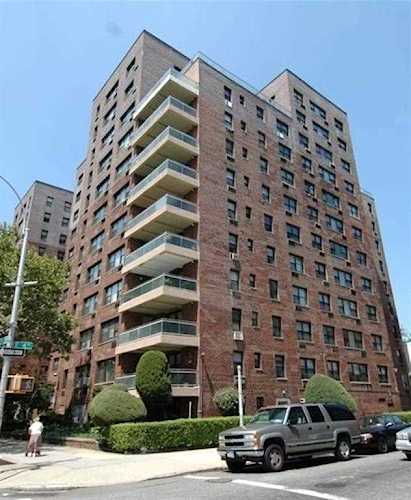 303 Beverley Rd #10K Brooklyn, NY 11218