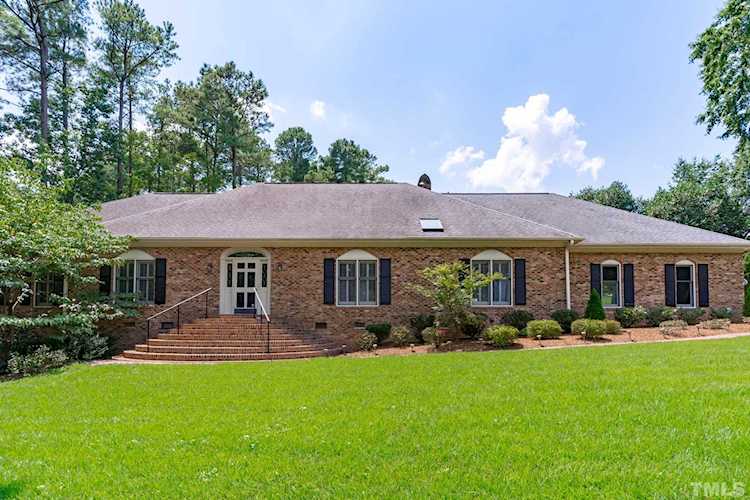 2417 Beechview Court Raleigh, NC 27615