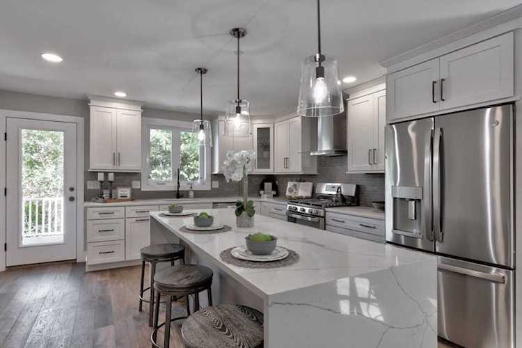 97 N Main St #10 Middleton, MA 01949 | MLS 72778694 Photo 1