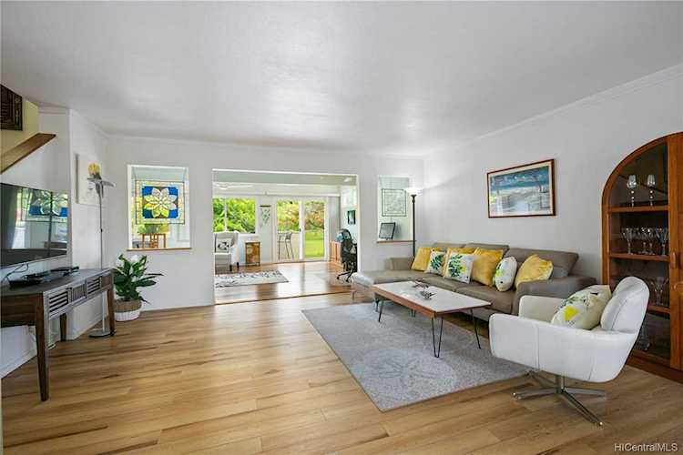 212 Koko Isle Circle #1706 Honolulu, HI 96825