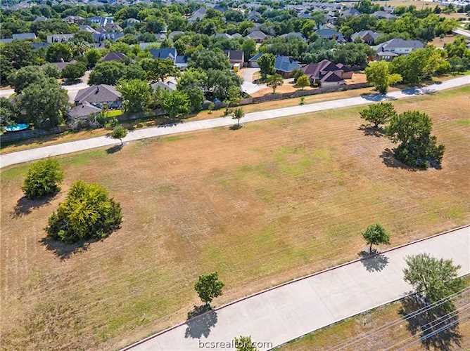 817 N Earl Rudder Bryan, TX 77802