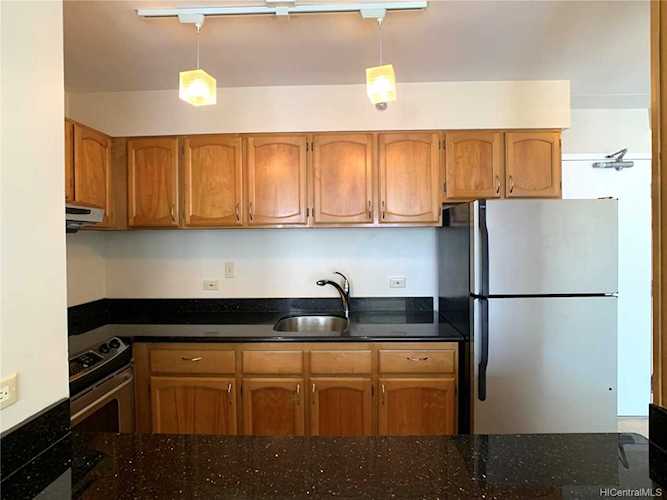 2522 Date Street #1705 Honolulu, HI 96826