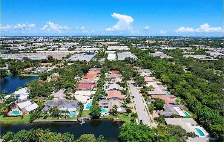 3051 N 34th St Hollywood, FL 33021