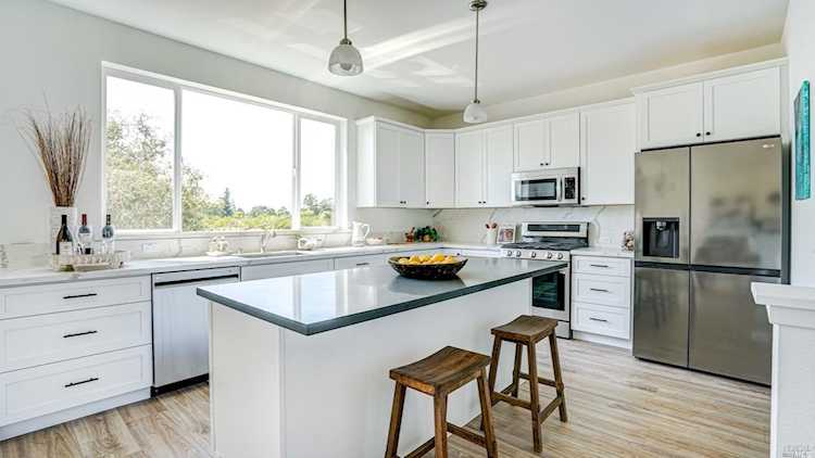 2009 Elson Way Santa Rosa, CA 95403