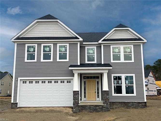 302 Wales Ln Suffolk, VA 23435