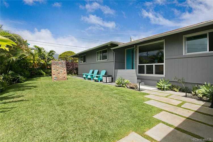 1384 Nanawale Place Kailua, HI 96734