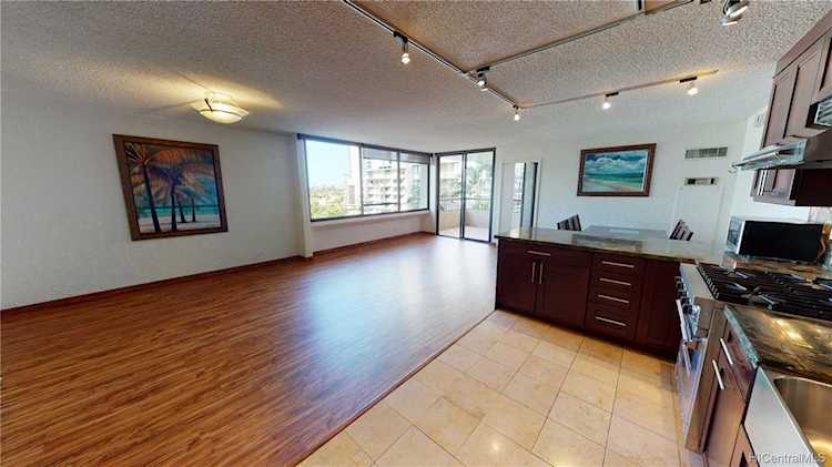 2215 Aloha Drive #DH705 Honolulu, HI 96815