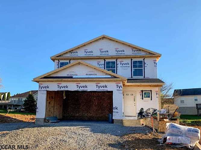 135 Gwenedd Lane Pleasant Gap, PA 16823