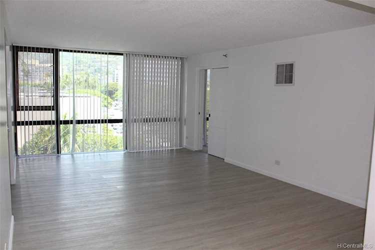 1114 Punahou Street #6A Honolulu, HI 96826