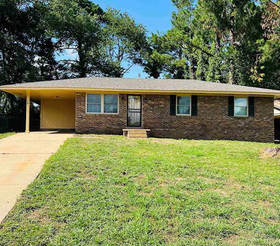 1118 Star Line Rd Memphis, TN 38109