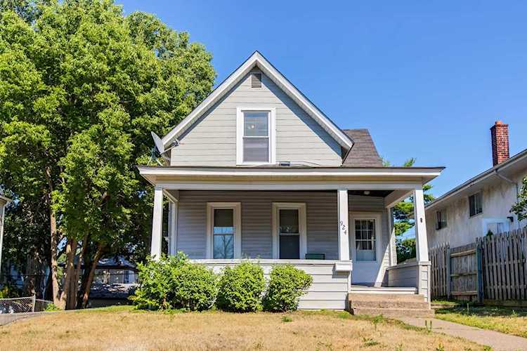 924 Desoto Street Saint Paul, MN 55130