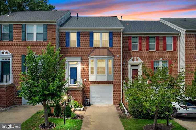 20385 Briarcliff Terrace Sterling, VA 20165