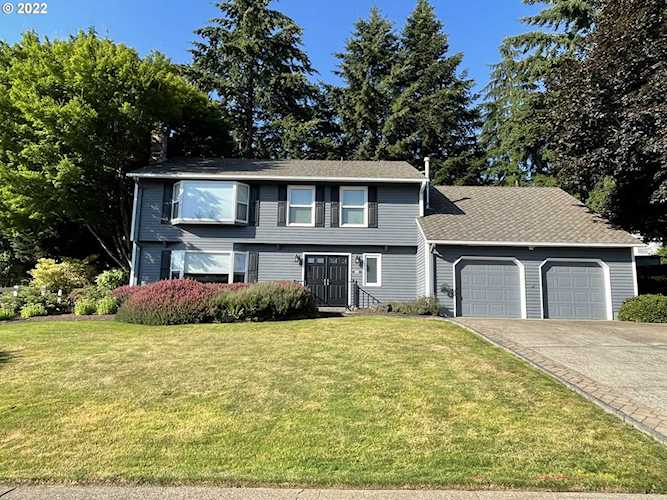 11790 SW Wildwood St Tigard, OR 97224