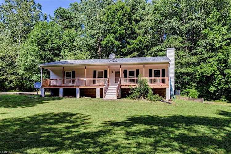 10108 Skillman Ln Gloucester, VA 23061 | MLS 10451400 Photo 1