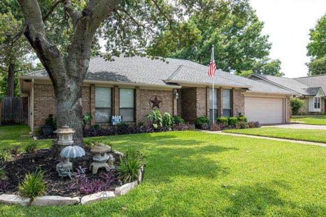 8536 Neil Court North Richland Hills, TX 76182