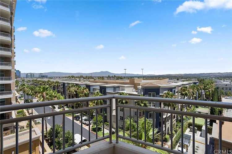 5073 Scholarship Irvine, CA 92612 | MLS NP22139402 Photo 1