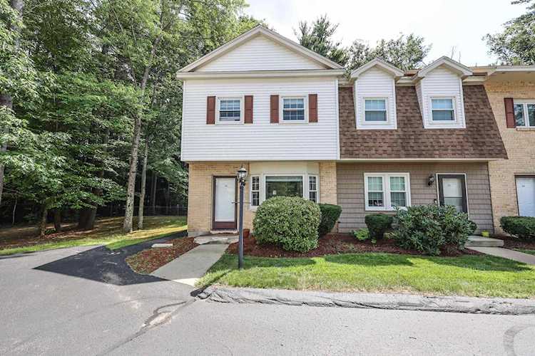 42 Golfview Dr Manchester, NH 03102
