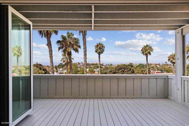 1020 Dewitt Ave Encinitas, CA 92024