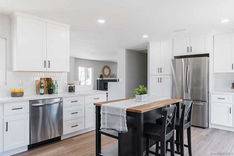13680 Cynthia Ln Poway, CA 92064