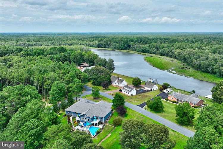 30625 River Rd Laurel, DE 19956