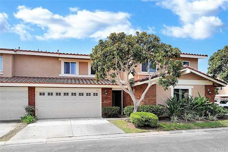 7856 Moonmist Circle, Huntington Beach, CA 92648 | RubyHome Photo 1