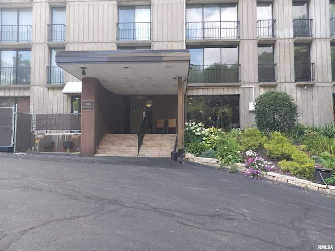 1800 7th St East Moline, IL 61244