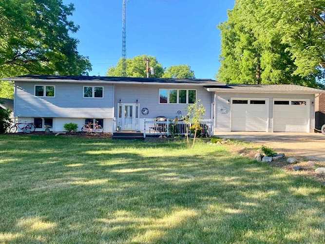 104 Main Street E Vernon Center, MN 56090
