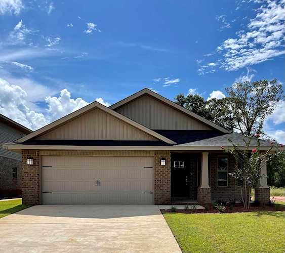 106 Ridgeway Circle Crestview, FL 32536