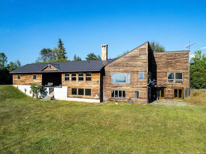 404 Pea Ridge Rd Ferrisburgh, VT 05456